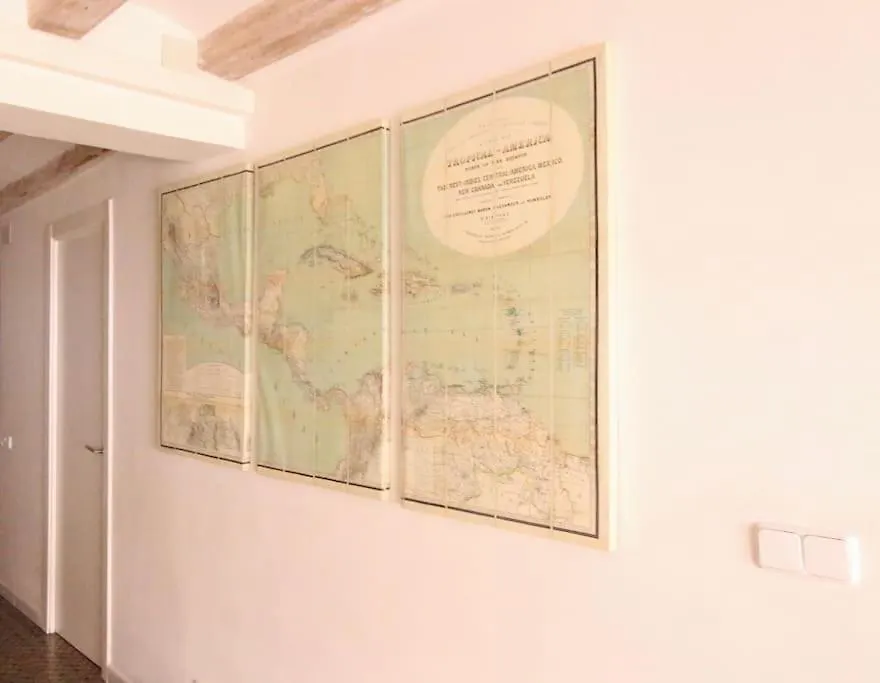 Revamped Historic 3 Rooms Apartment In Barcelona Center İspanya