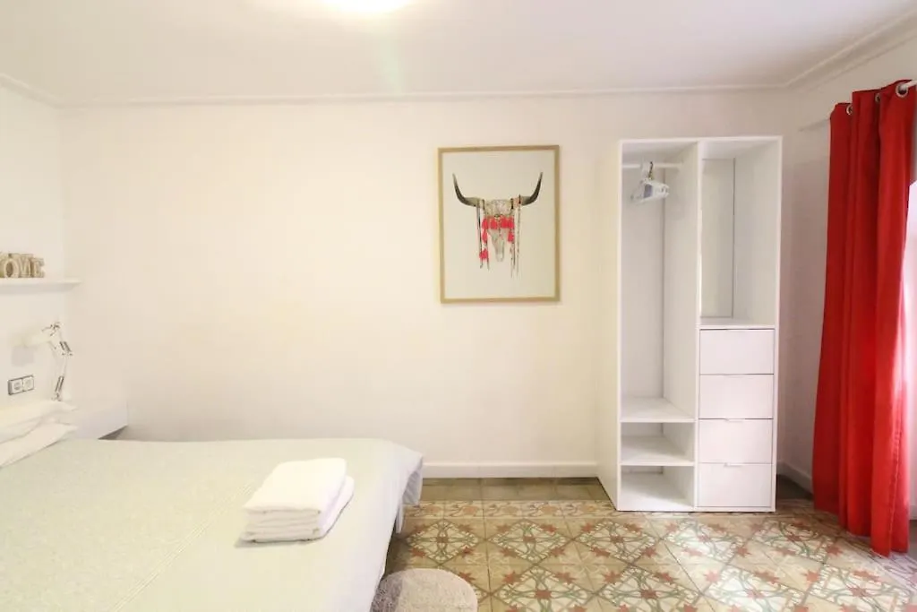 Revamped Historic 3 Rooms Apartment In Barcelona Center 0*,  İspanya
